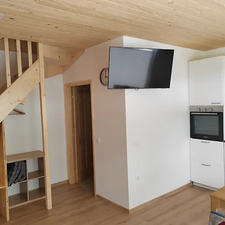 Honey House * Zgornje Gorje